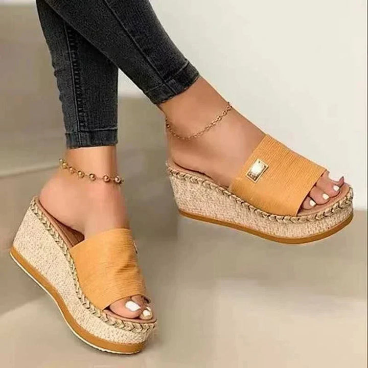 Trendy Plateau Sleehak Sandalen Dames Met Comfortzool