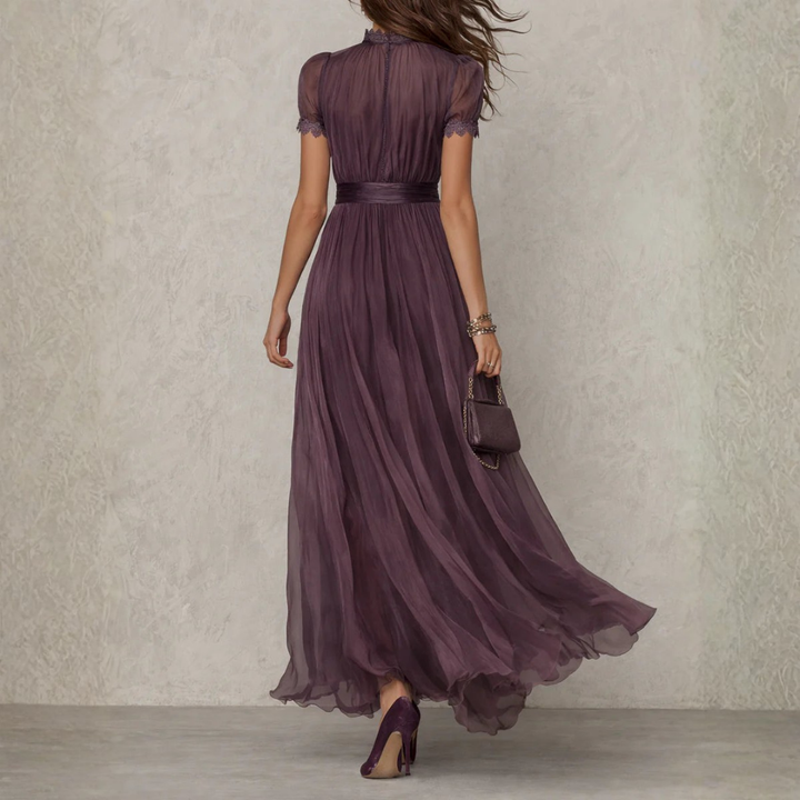 Maxi Jurk Dames | Elegante Kanten Details & Vloeiend Silhouet