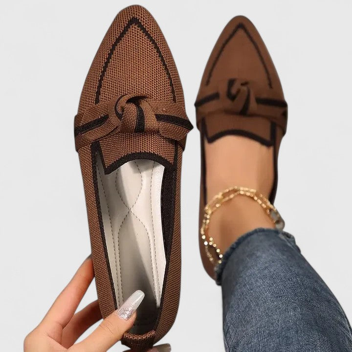 Loafers Dames Regular Fit Puntneus Knoopdetail Casual Zomer
